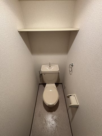 シャン・ド・フルールのトイレ|他号室の参考写真となります
