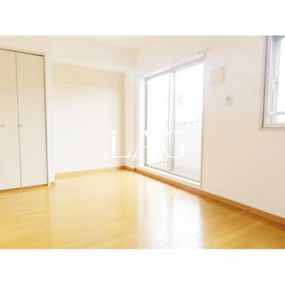 【居間・リビング】 | コスモ阿佐ヶ谷 | 洋室のお部屋です。