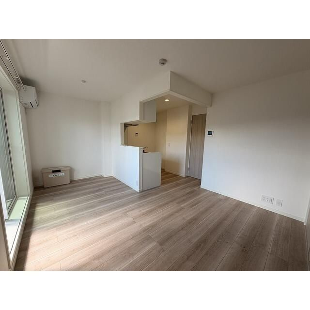ウェルスクエア要町の居間・リビング