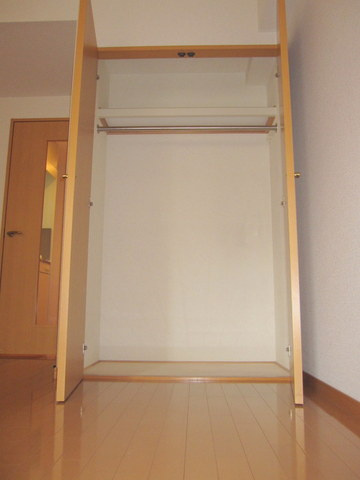Ａｃｔｉｖｅ　ＫＵの収納|★広々クローゼット付き★