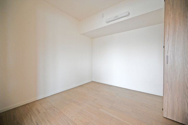 クレアシティ鶴見花博通りの子供部屋|お子さまの成長に合わせて、学習机やベッドを無理なくレイアウトできる居室です。
