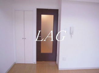 【居間・リビング】 | エスト　ソーレ | 洋室のお部屋です。
