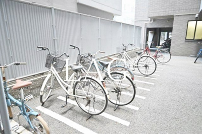 【その他共用部分】 | ルーブル南麻布 | 駐輪場です。