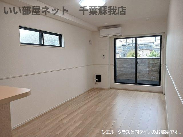 松ケ島１丁目アパートの居間・リビング|ゆったり過ごせるリビングです