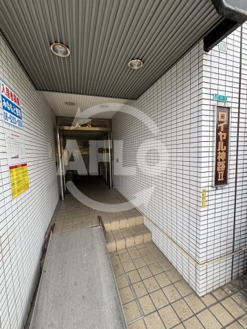 ロイヤル神路Ⅱのエントランス|ロイヤル神路Ⅱ　エントランス