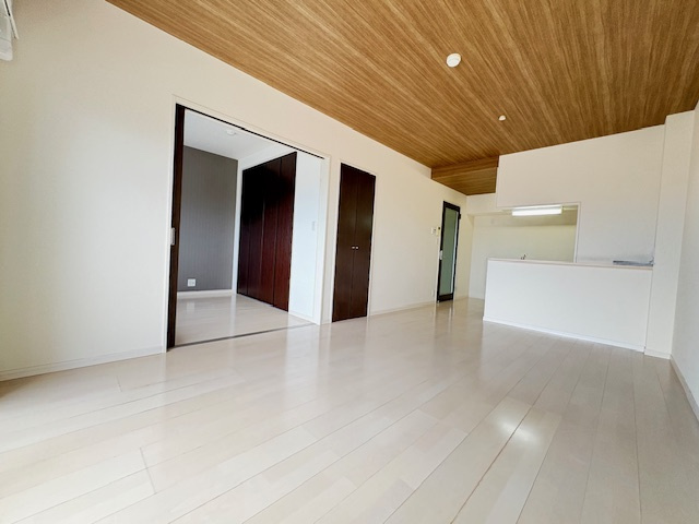 熊本市中央区出水３丁目の賃貸マンションの居間・リビング
