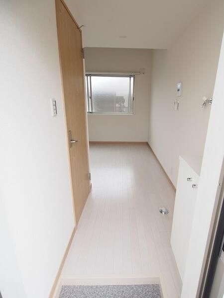 大和市福田７丁目のアパートの玄関