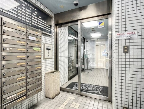 ライオンズマンション荻窪駅前のロビー
