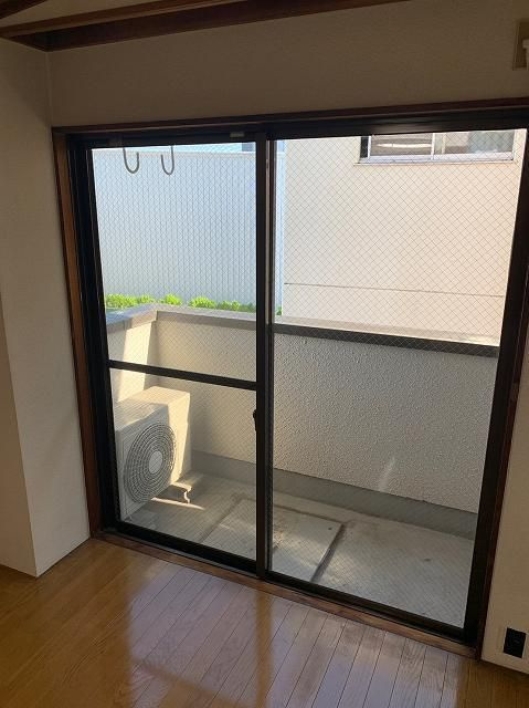 厚木市下依知１丁目の賃貸マンションのバルコニー