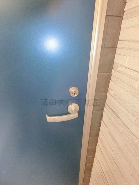 テイク大森本町の玄関