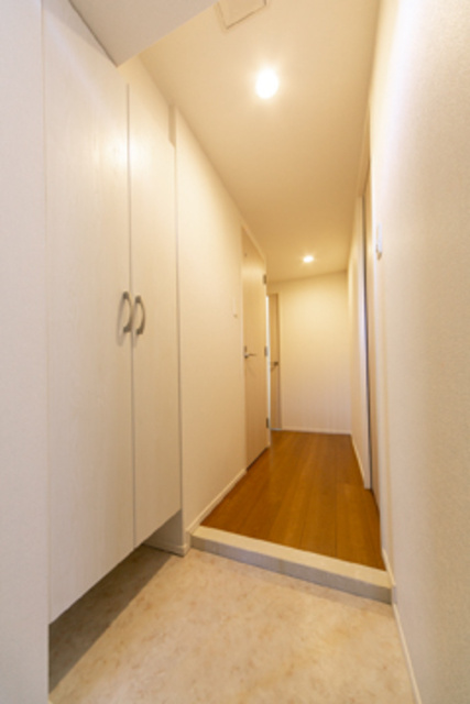 エストレリータ新宿落合の玄関|※写真は同タイプ住戸です。
