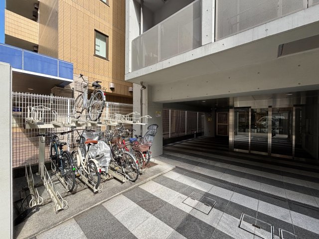 グランスイートTOKYOマークスのその他|駐輪場1