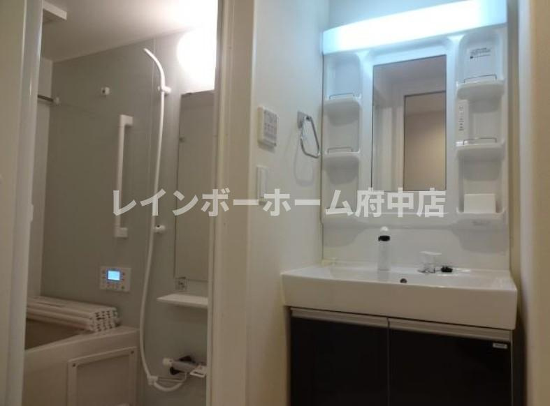 カトレアの独立洗面台