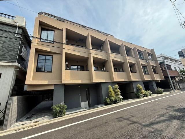 レジデンス文京六義園フロントの外観