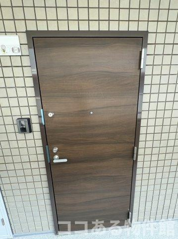 セゾン舞子の玄関