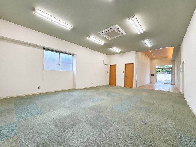 中野2丁目倉庫事務所の内装