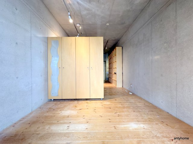 SK TOWER心斎橋EAST　仲介手数料無料の洋室