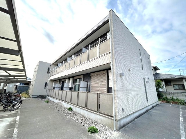 久喜市本町２丁目一棟売アパートの外観