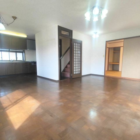 中古戸建　野田市中根12-27の居間・リビング