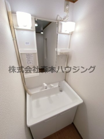 【独立洗面台】 | 　寝屋川市高柳2丁目38テラスハウス | 独立洗面化粧台が付いています