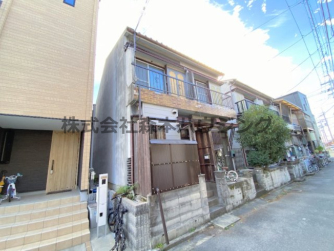 【外観】 | 　寝屋川市高柳2丁目38テラスハウス | 落ち着いた雰囲気の外観です