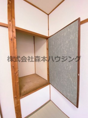 【収納】 | 　寝屋川市高柳2丁目38テラスハウス | こまごまとしたものを収納できそうですね