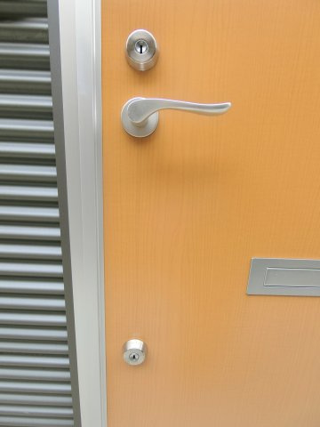 アクシオン大森の玄関