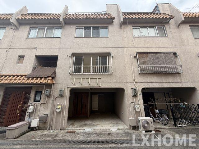 総持寺駅前テラスハウス