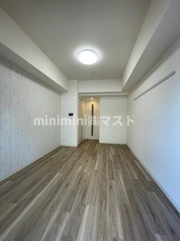 大阪市中央区博労町１丁目の賃貸マンションの居間・リビング