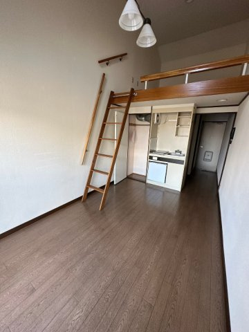 リバーグリーンの内装|※別部屋参考写真