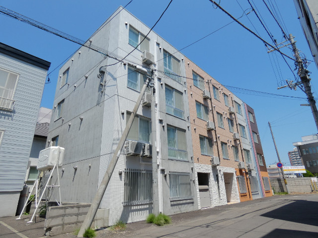 エヴァ麻生