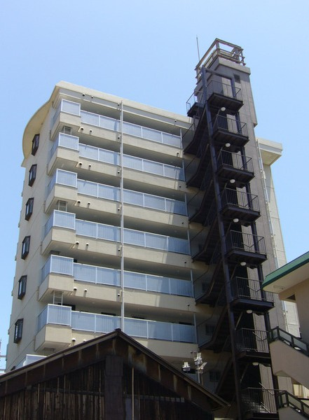 神戸市東灘区御影本町４丁目の賃貸マンションの外観