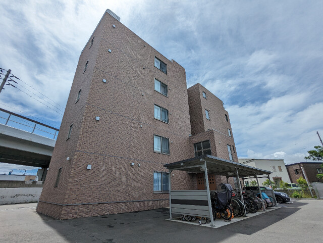 稲嶺館