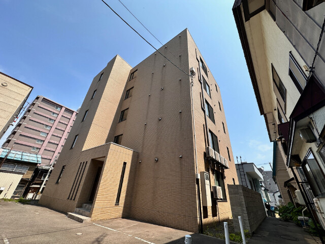 サンスタスィオン