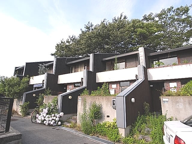 ドムス香里の外観