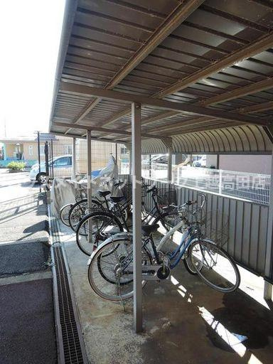 ロイヤルパレス春日山のその他共用部分|駐輪場