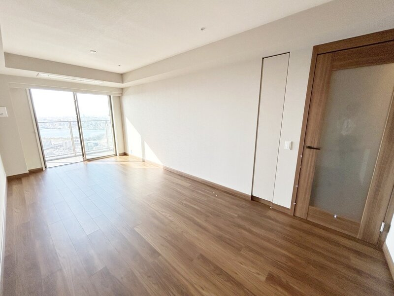 グランドメゾン新梅田タワー　ＴＨＥ　ＣＬＵＢ　ＲＥＳＩＤＥＮＣＥの居間・リビング