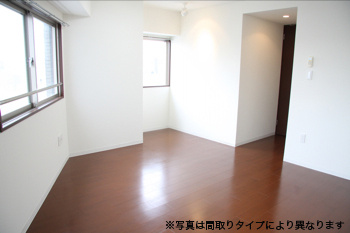 レジデンス本町の居間・リビング