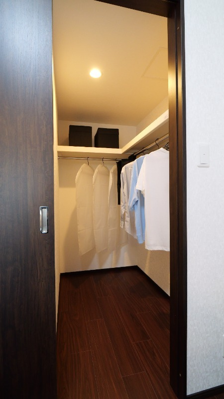 プレジオ松屋町の収納