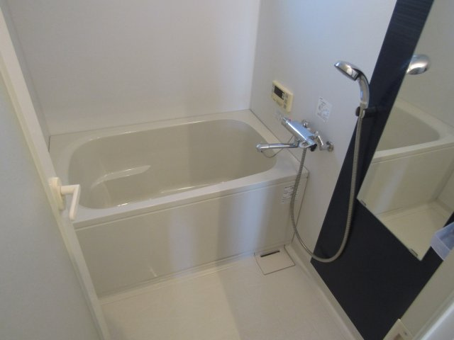 ザ宮の浴室|コンパクトで使いやすいお風呂です