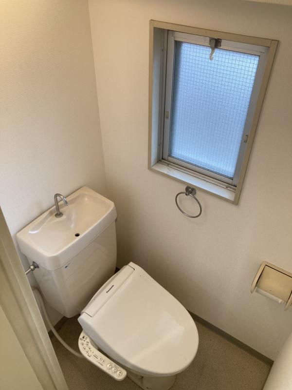 サンハイムのトイレ|落ち着いたトイレです