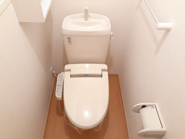 グレイスフル早川のトイレ|ゆったりとした空間のトイレです