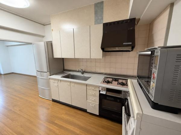 【キッチン】 | すみれ橋第二コーポ第三号棟 | ※AI加工によって室内の一部動産物は撤去しています。