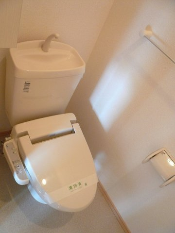 サンリット・コルソ　Ａ棟のトイレ|トイレもきれいです