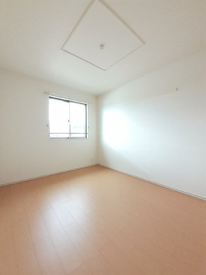 【内装】 | グラース　ヴァイオレット | 内装は落ち着いています