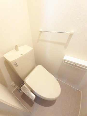 シャトレ・カズＢのトイレ|落ち着いたトイレです