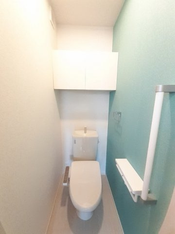 セレニティⅠのトイレ|ゆったりとした空間のトイレです
