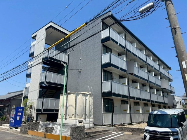 レオパレスＮＹＯＩ　Ⅲの外観|落ち着いた雰囲気の外観です