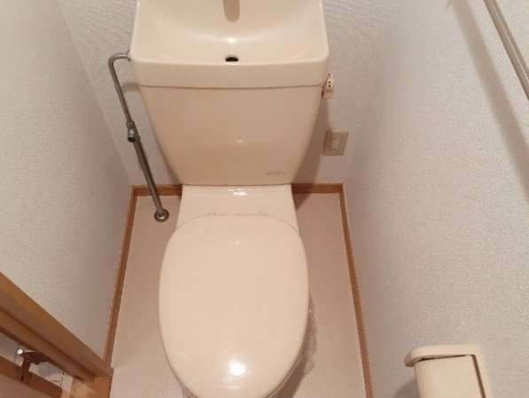 レーベンズ・フロイデのトイレ|清潔感のあるトイレです