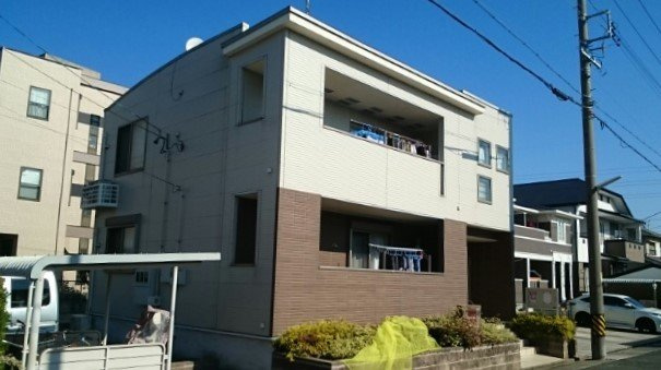 ヌフ・アンジュの外観|外観は落ち着いています